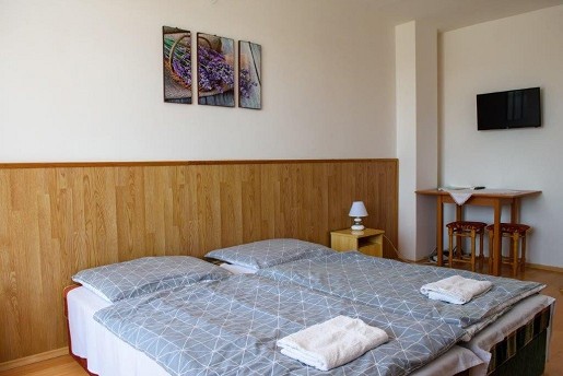 Napsugár Vendégház - 3 + 1 ágyas szoba