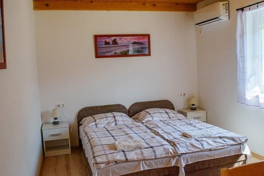 Napsugár Vendégház - Standard 2 ágyas szoba